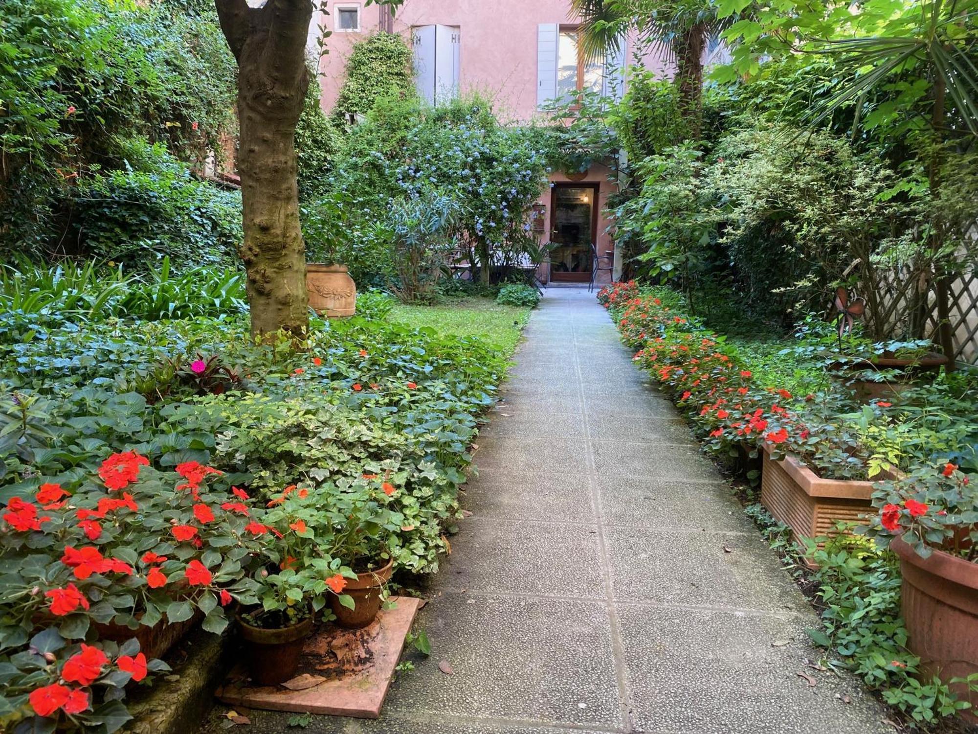 3749 Pontechiodo Bed & Breakfast Венеция Екстериор снимка