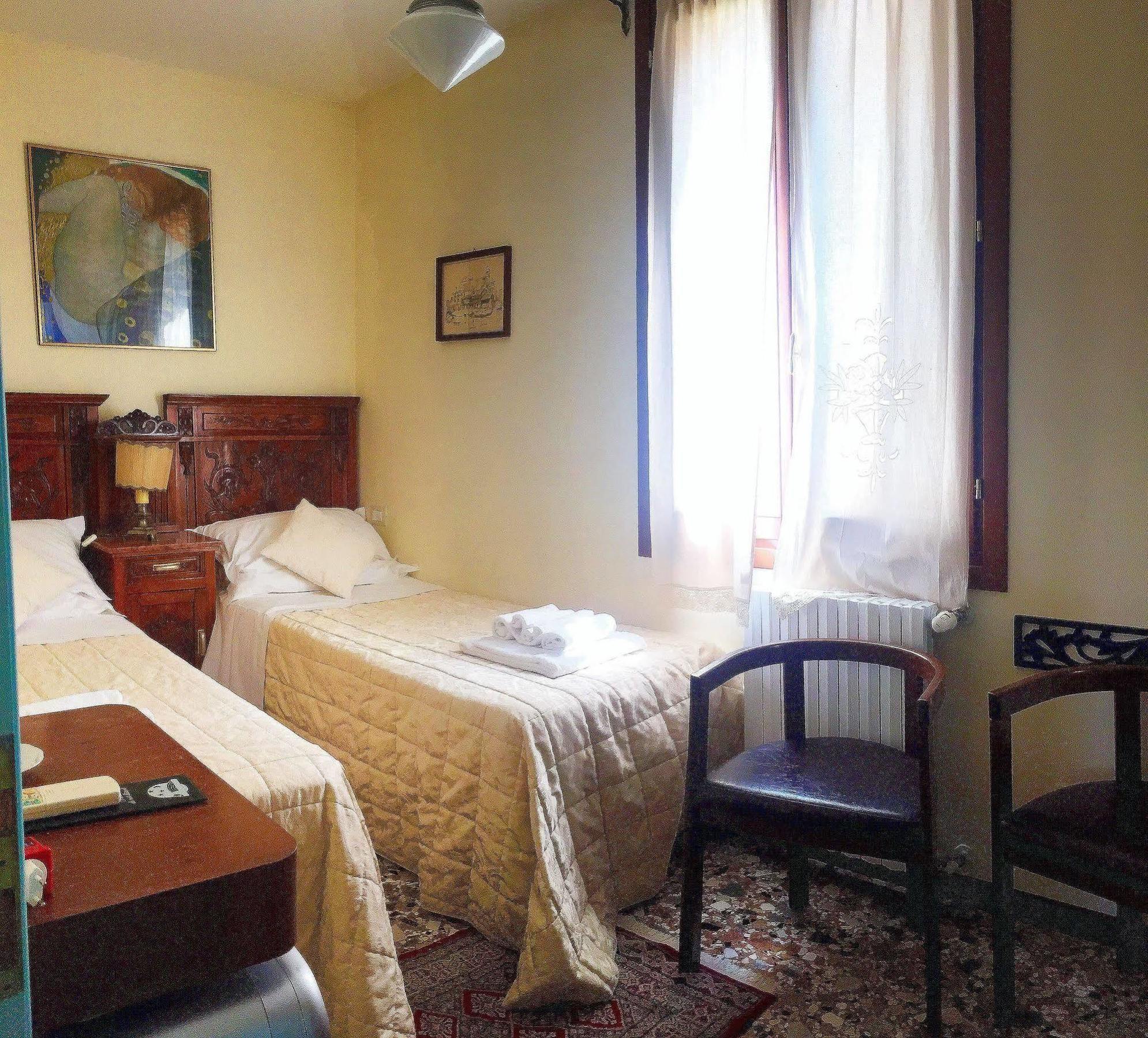 3749 Pontechiodo Bed & Breakfast Венеция Екстериор снимка