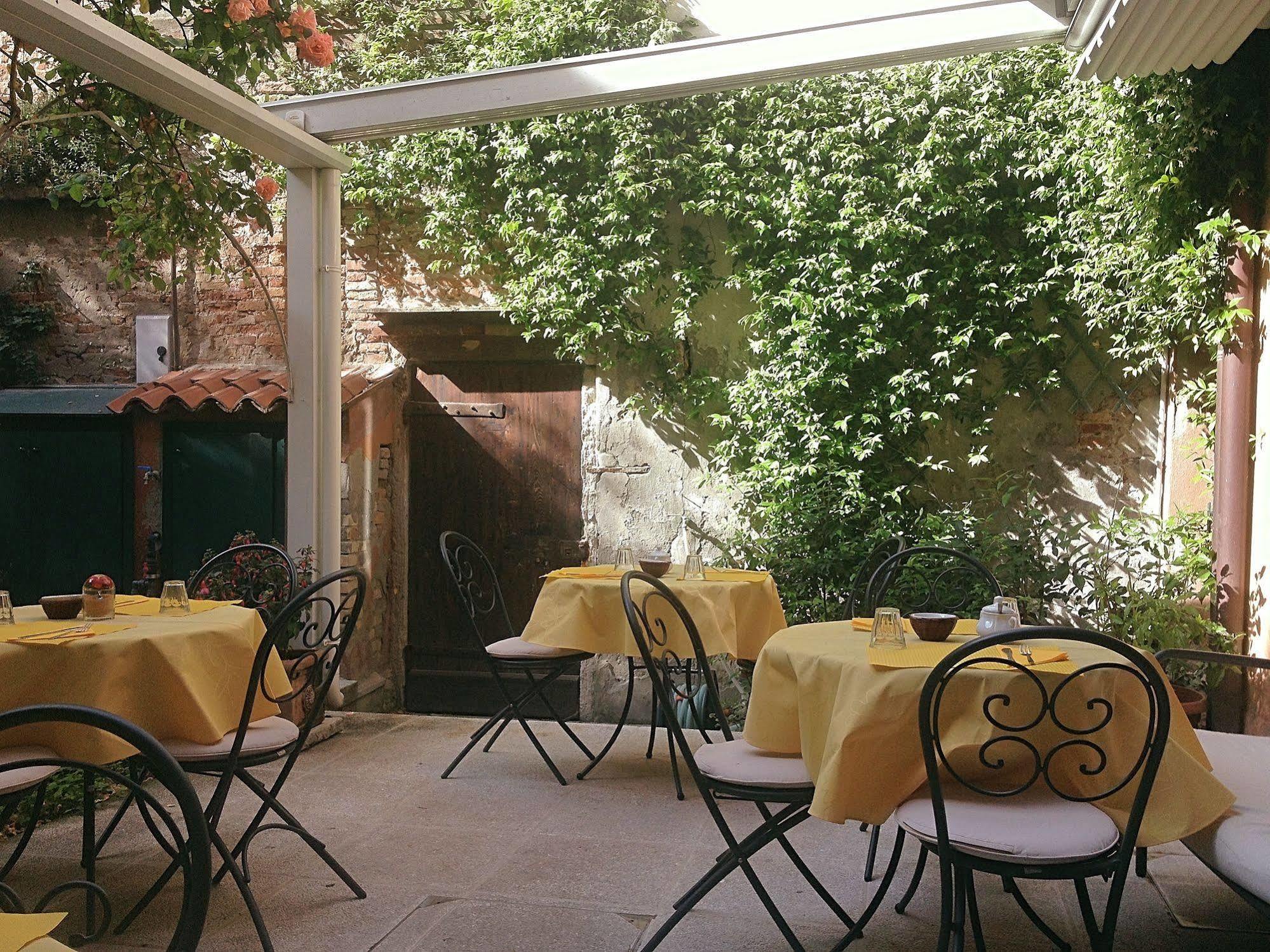 3749 Pontechiodo Bed & Breakfast Венеция Екстериор снимка
