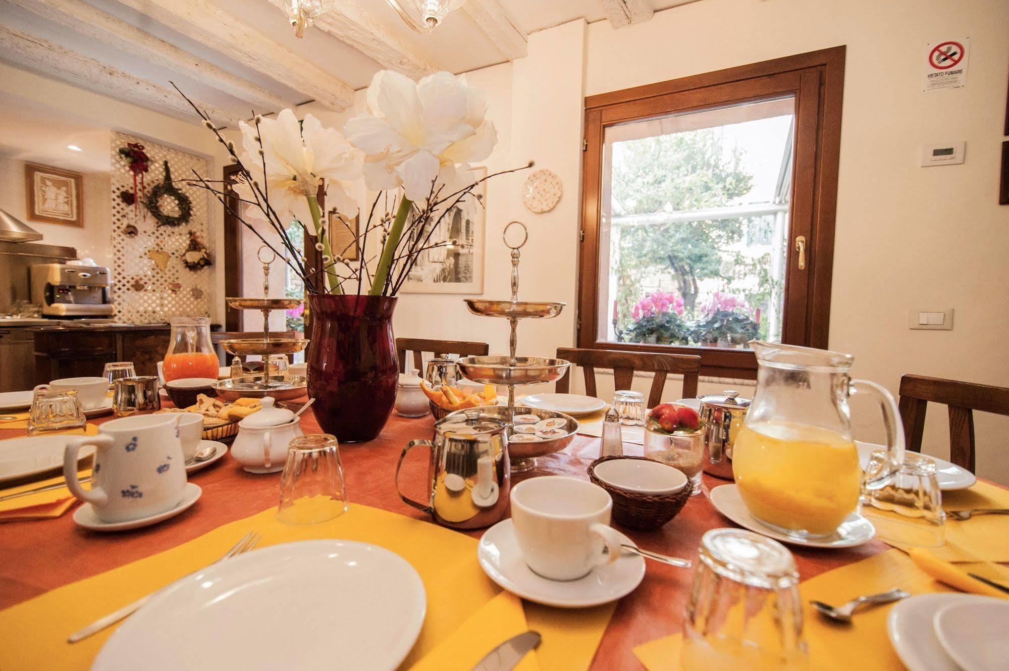 3749 Pontechiodo Bed & Breakfast Венеция Екстериор снимка